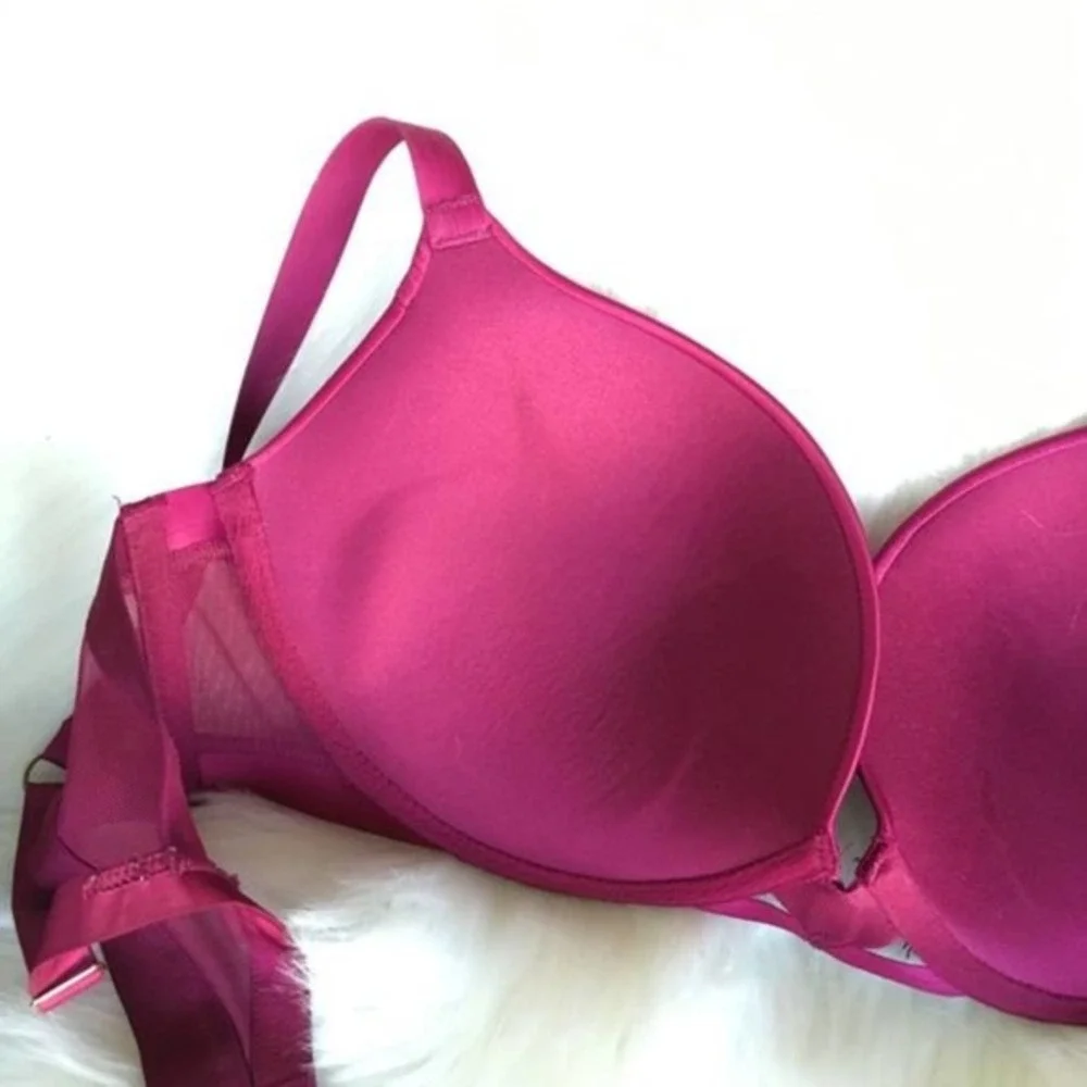 Victoria’s Secret very sexy push-up